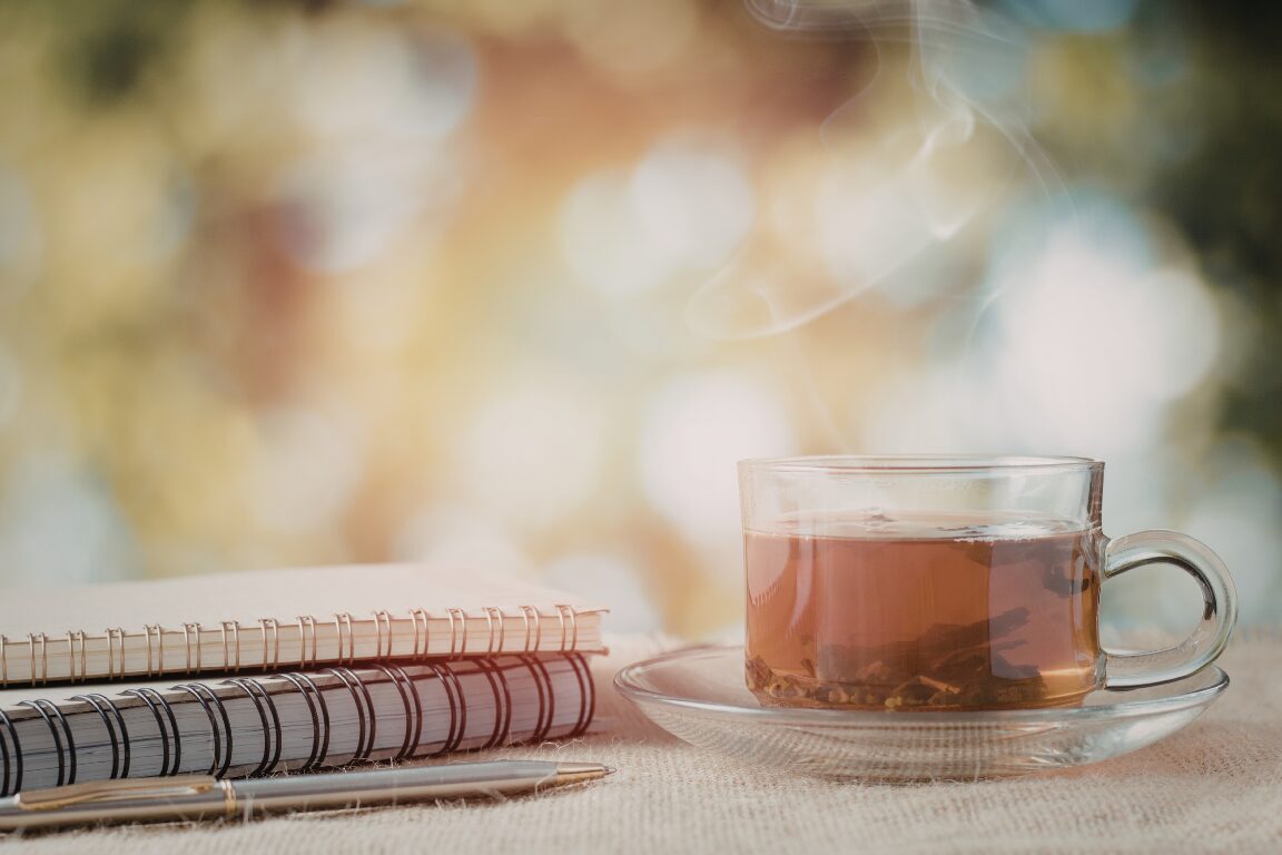 Journaling mit einer Tasse Tee